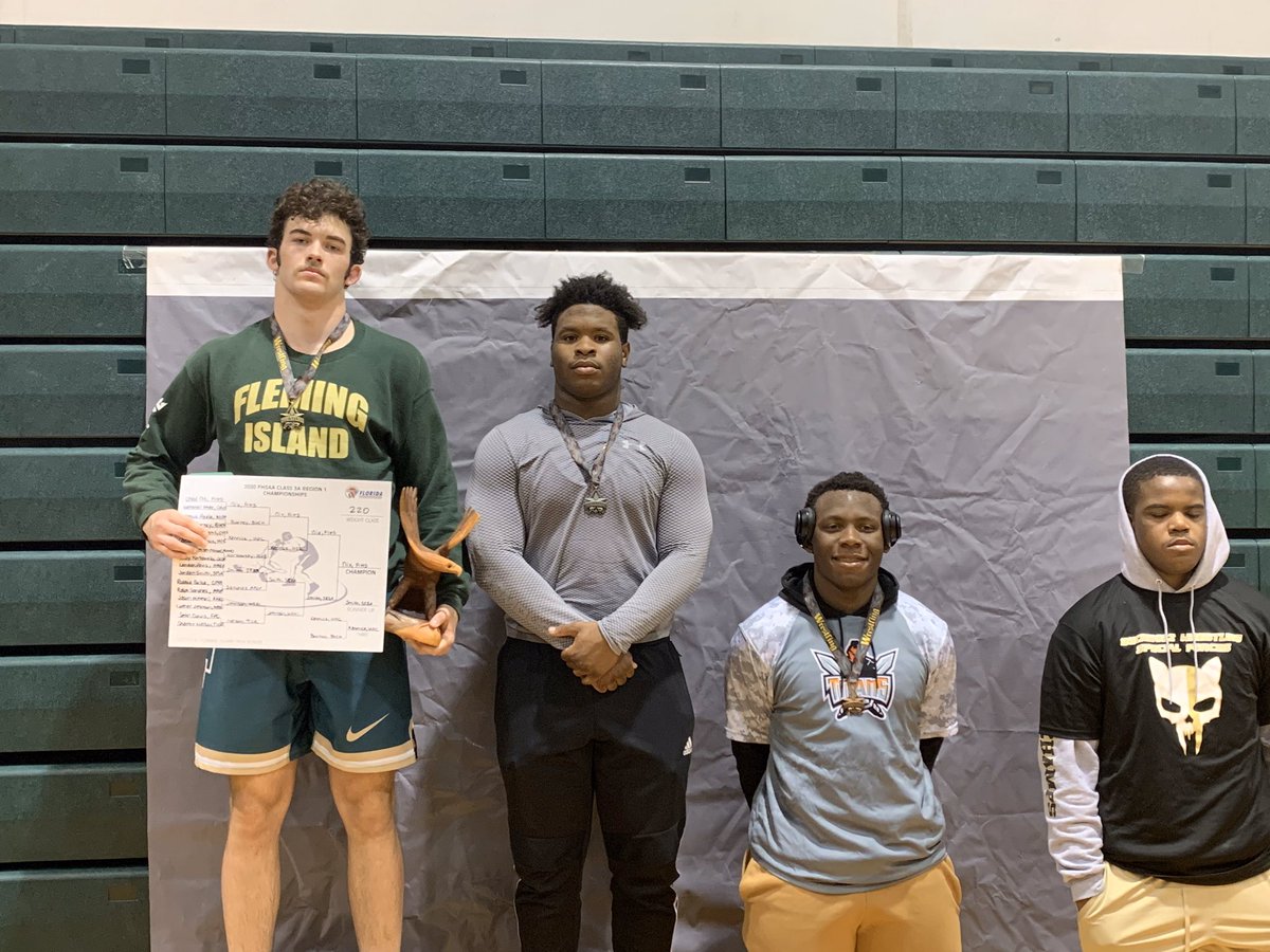uhswrestle's tweet photo. Congratulations to Christian Kennick on finishing 3rd in the region and qualifying for the state wrestling tournament. https://t.co/z4mHh3M9G1