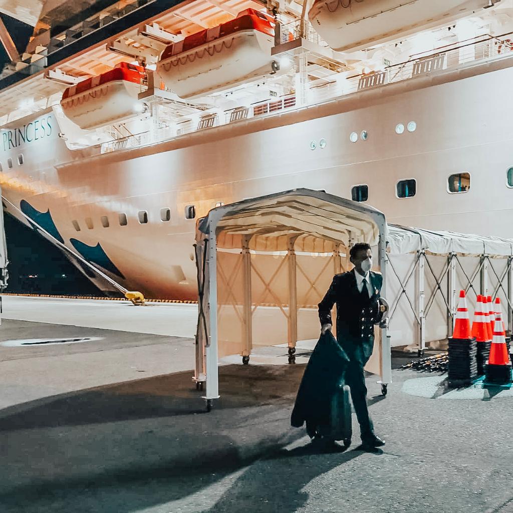 Captain Arma was last to leave #DiamondPrincess. He is a hero in our eyes. We thank him &amp; our exceptional onboard team. We offer our sincere gratitude to all the agencies in Japan &amp; around the world who worked with us to support our guests &amp; crew through this extraordinary time.