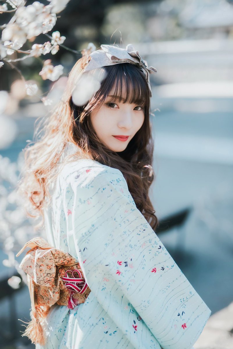 Kanan1403's tweet photo. 先日彩瀬カメラマンから速報をいただいていたのですが私が出すの遅くなってしまった…！
鎌倉の花のんさんの衣装で撮っていただきました📸普段選ばない色にしようと思って青を選んだんだけど、めちゃくちゃ可愛かった…！！可愛いよなー！！🤤🤤
#着物コーディネート 
#着物女子 https://t.co/2HBxV4FpTJ