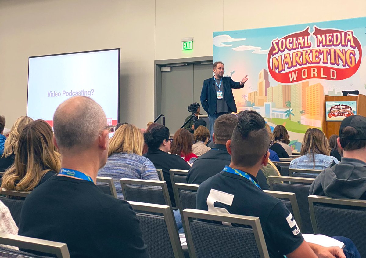 FuzzSocial's tweet image. “When we do the things that computers do... that’s bad Sci-Fi.” @colligan #SMMW20