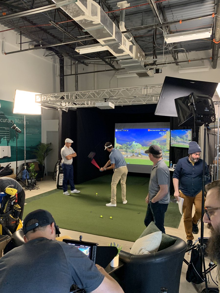 bubbawatson's tweet image. Fun day filming with @b_dechambeau for @FlightScopeGolf! #flightscopemevoplus #FlightScopeHQ