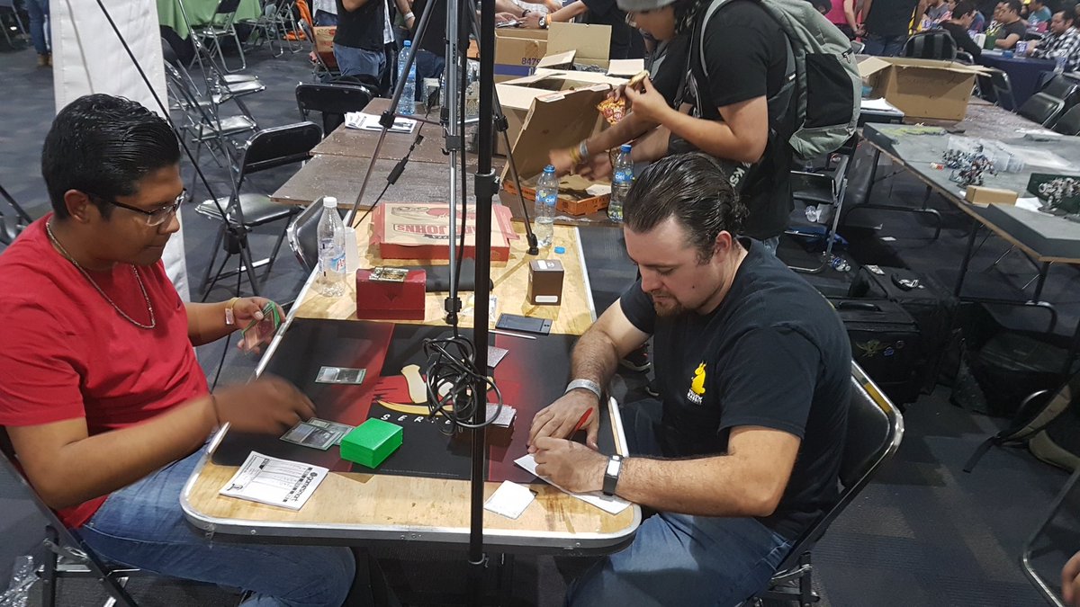 Estamos transmitiendo la Final del Torneo Moderno 8K entre

Marco Gonzalez (Grixis Death Shadow)
vs
Horacio Saucedo (Dredge)

twitch.tv/LigaMagiX
