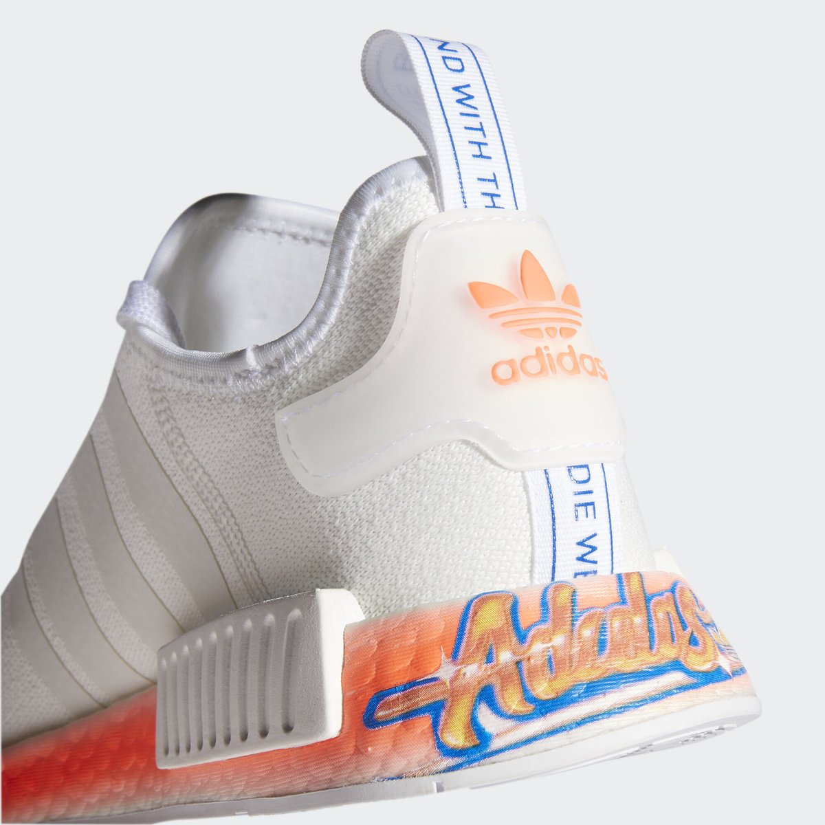 adidasalerts's tweet photo. Now available on #adidas US.
adidas NMD_R1 Graffiti.
—> https://t.co/p6VoMCZDcF #ad https://t.co/ZFke6zp0qw