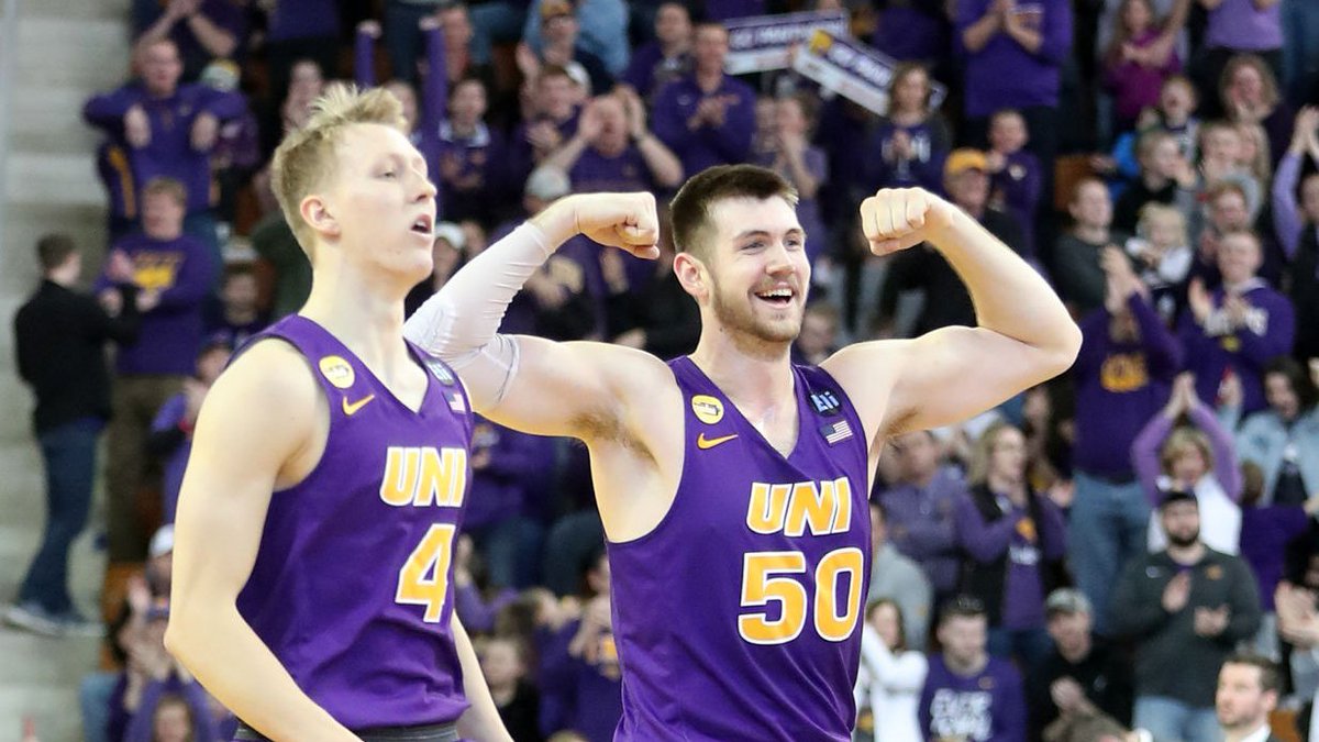 NickPetaros's tweet photo. UNI redshirt sophomore Austin Phyfe has secured the MVC's Player of the Week honor. The Waverly native averaged 13.5 points, 10.5 boards and shot 62% in two wins last week. https://t.co/9m5lTSkwpA