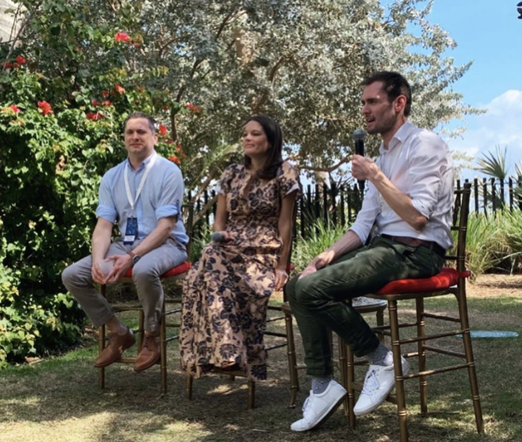 What a week in Miami! Great to chat about two of my favourite topics with inspiring people: #D2C "What's In It For Me?" with <a href="/HuntForKatie/">Katie Hunt</a> (<a href="/showfields_nyc/">SHOWFIELDS</a>) and <a href="/davidrothlondon/">David Roth</a> (<a href="/WPP/">WPP</a>); and "Making Commerce Social" <a href="/cmariem08/">Christina Miller</a> (<a href="/VMLYR/">VMLY&R</a>) and Arthur Sevilla. <a href="/WPPStream/">WPP Stream</a> #WeAreVMLYR