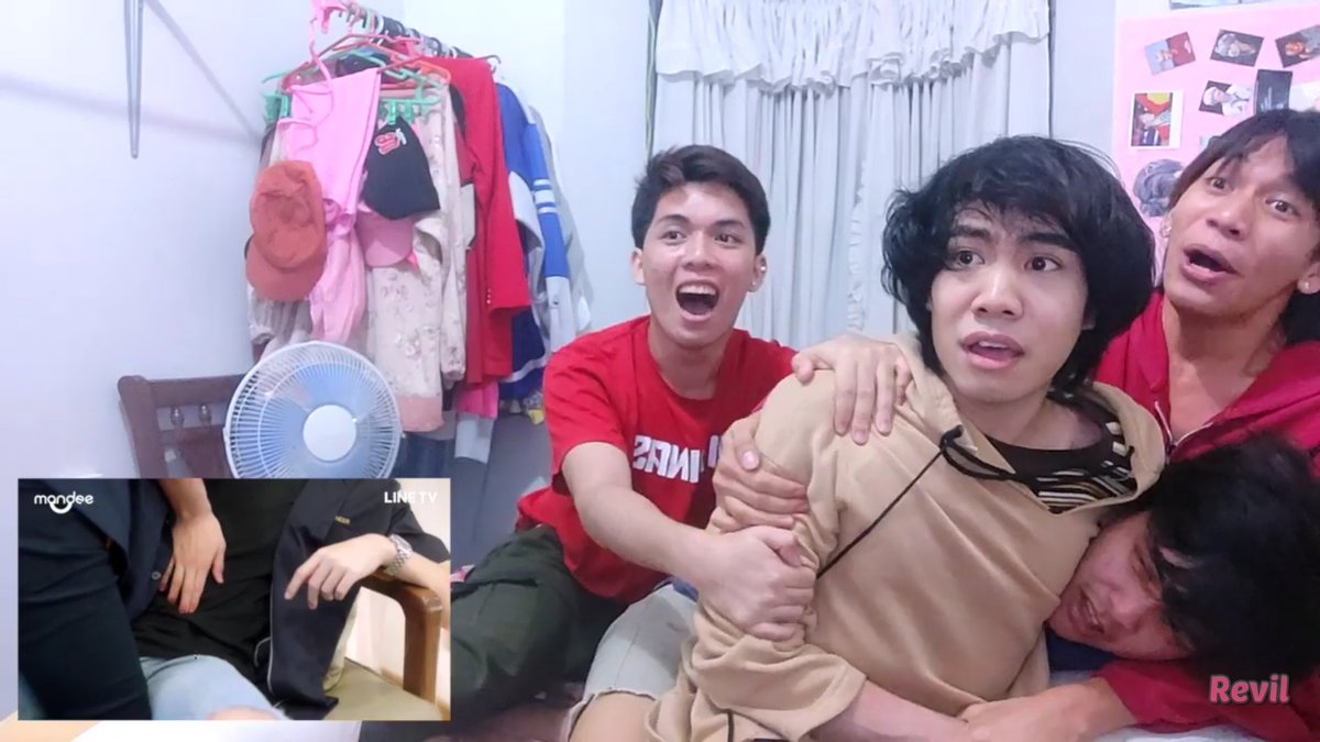 karenwuvsmew's tweet photo. The great wall of @CaseyMercadoo ~ has fallen🤣 jusko dear. Kaya pa ba? Should create a hashtag #savecasey from @REALLYREVIL every reaction vids😂
More power to you guys. https://t.co/2BO05mSK7t
