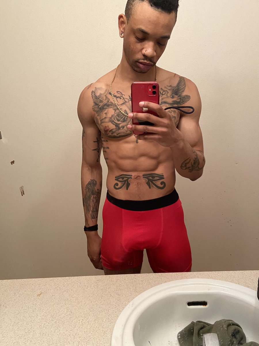iinked_updj's tweet image. Can you guess what my favorite color is 👀?  #iinkedupdj #tattoos #gym #dickprintpapi #kingshit #bde