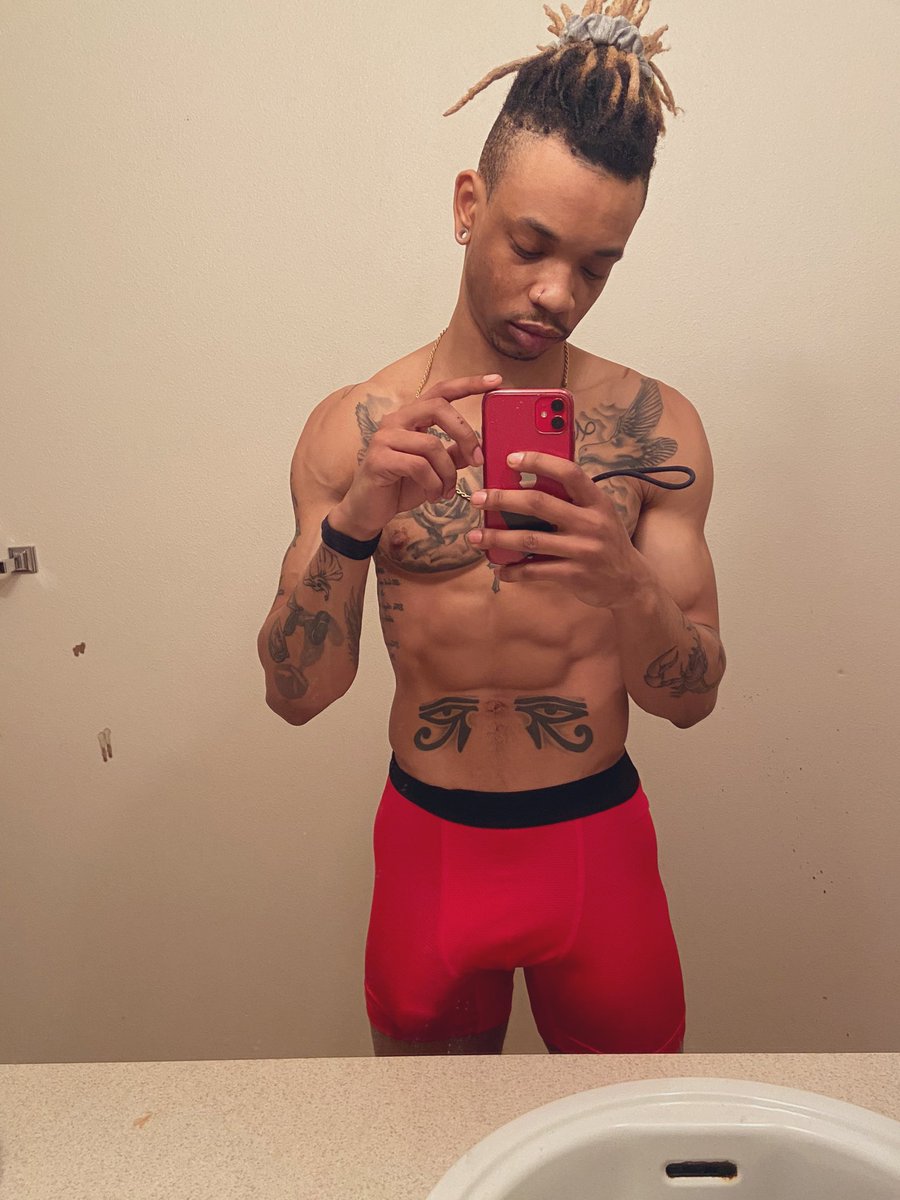 iinked_updj's tweet image. Can you guess what my favorite color is 👀?  #iinkedupdj #tattoos #gym #dickprintpapi #kingshit #bde