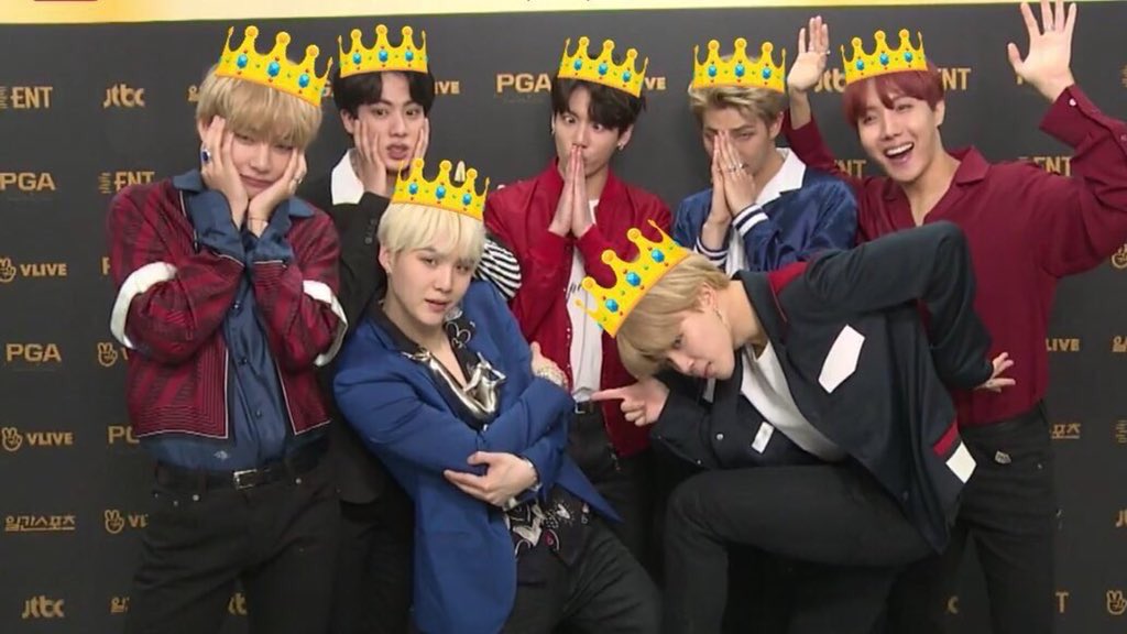 BTS_Billboard's tweet photo. Thank you all US and PR ARMYs for your efforts to make 'Map Of The Soul: 7' of @BTS_twt debut at #1 on Billboard 200 with 422k units, the biggest debut sales of the year so far!

Let's keep buying and streaming hard together for the second week! 💪 https://t.co/9iv2i2yZDw
