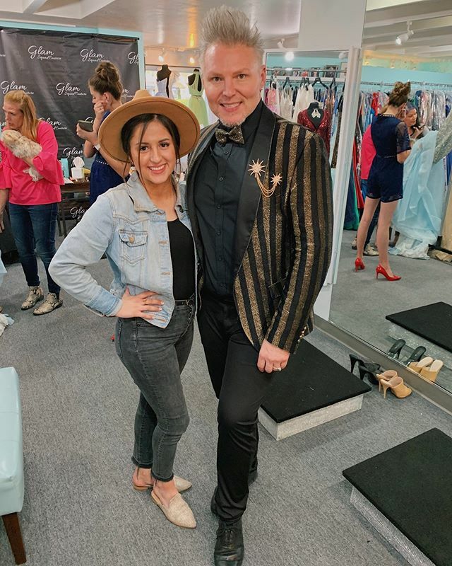 MissCofMAZ's tweet photo. I met the amAZing @johnathankayne at Glam Squad yesterday and tried on a few of his STUNNING gowns!!! #MissCityofMaricopa2020 #MadilynMichele  #MissArizona2020 #StateBound #JohnathanKayne #GownShoppingForMissAZ https://t.co/AN5hsusfwT https://t.co/YE7CtO6qNm