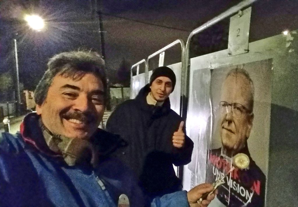 XavierPERICAT's tweet photo. #CampagneOfficielle : Motivés dès la 1ère minute de la campagne officielle pour l'affichage des panneaux officiels de @GMothron à #Argenteuil. #Mothronunevision @Mothron1Vision
Nous disposons du panneau n°2. 
#VivreArgenteuil https://t.co/sIWXG3gAxO
