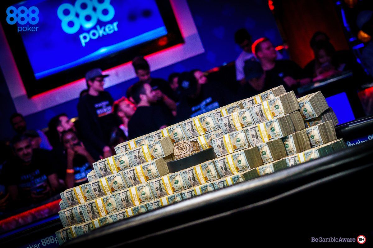 888poker_br's tweet photo. A gente quer começar a semana como? 🤑🤑 #WSOP888 https://t.co/nvKB1Rtogf
