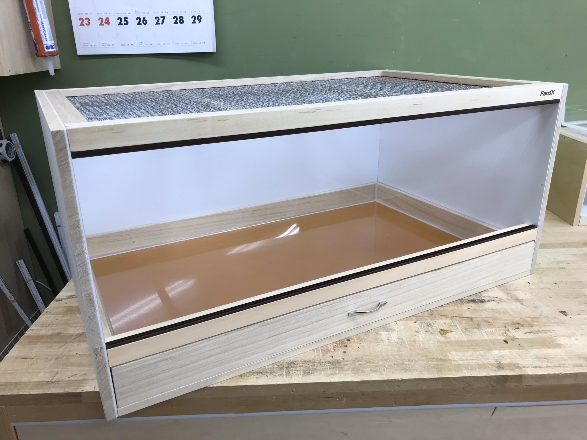 ＦandＫ爬虫類木製ケージ　スタンダード防水仕様　1200×600×600 FandK爬虫類木製ケージスタンダード防水仕様 幅1200奥行600高