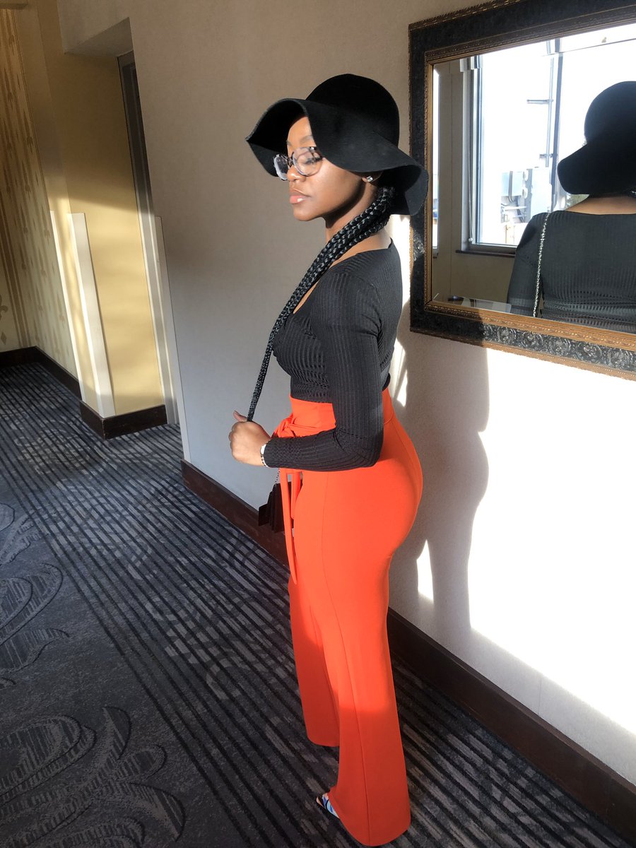 Mirraafam's tweet photo. I’m from the floss,you know the language💎 #fittoatea2020 https://t.co/rIBE8dbsik