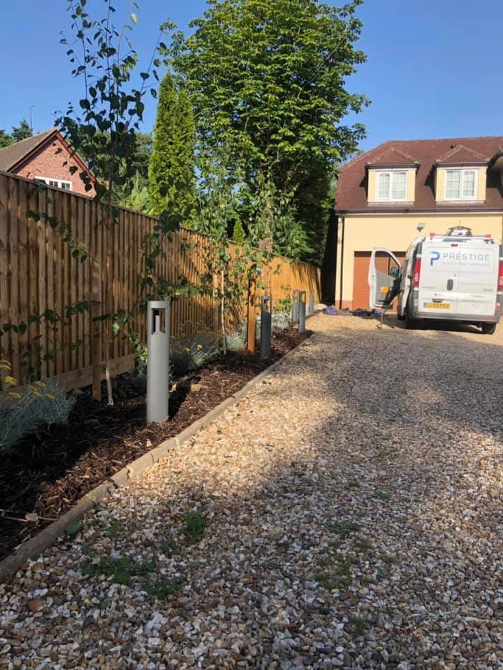PrestigeElecs's tweet photo. Led Bollard lighting installed down driveway in frilford heath 💡 
Photocell and contactors installed so the driveway lights up as soon as the sun goes down 🌒 and off when the sun ☀️ comes up https://t.co/pACwJ5Kh1s
