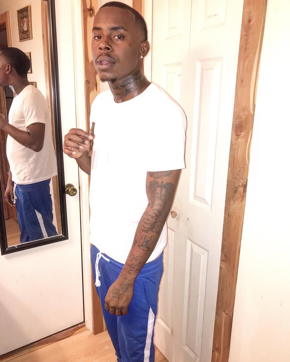 Pooh4K's tweet photo. #FreeDaGuyzzz #GipSoldiers❤️‼️💂🏾 ~pxlx https://t.co/vwByOuvzEk