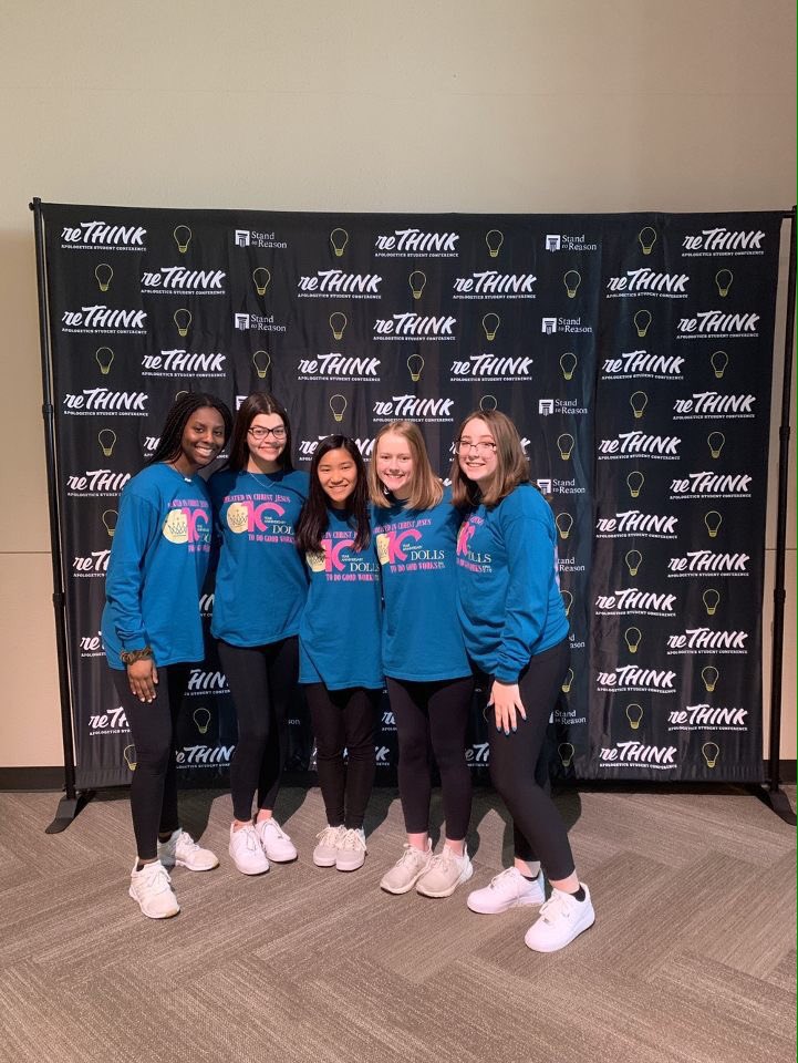 AHSDOLLS's tweet photo. What an incredible weekend we had at ReThink!! It was so awesome to gather with so many students to learn how to defend our faith! Let's continue to live our purpose to know God and make Him known! https://t.co/29bVuksxYa
