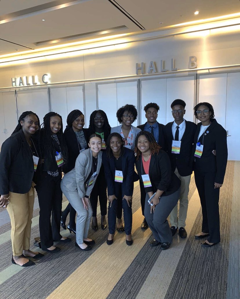 MVHSViewDECA's tweet photo. VA SLC 2020 was so much fun!! Thank you @VirginiaDECA #VASLCvision #VASLC #VADECAvision #VADECA #viewpride #mvhsdeca https://t.co/ppJxAkcPza