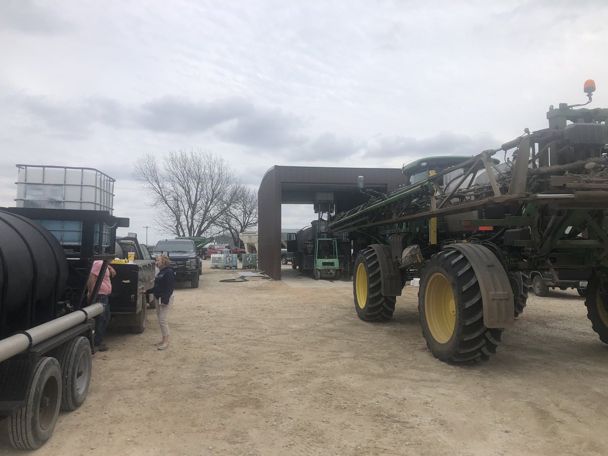 Had to stop at  <a href="/magnolia/">magnolia</a> for <a href="/kj_reinhardt/">Kathy Reinhardt</a> on the way to #Classic20 so I get to stop by <a href="/bigaljack/">Allen Meissner</a> ‘s place on the way back