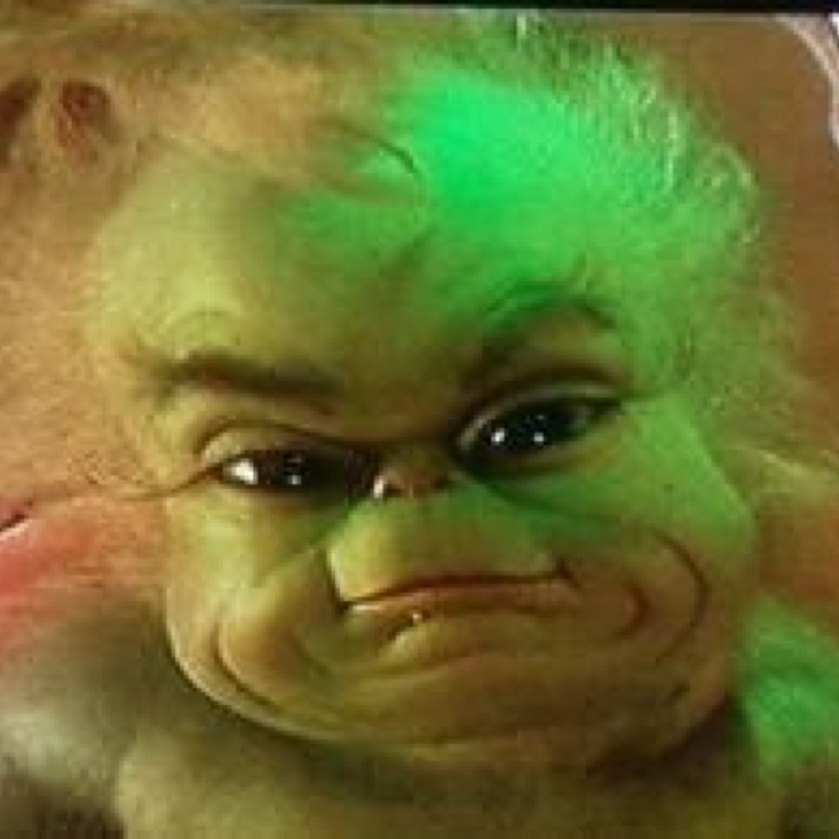 ryankirbz's tweet photo. When you open up your camera and it’s on the front facing. https://t.co/IgLCBxaxkH