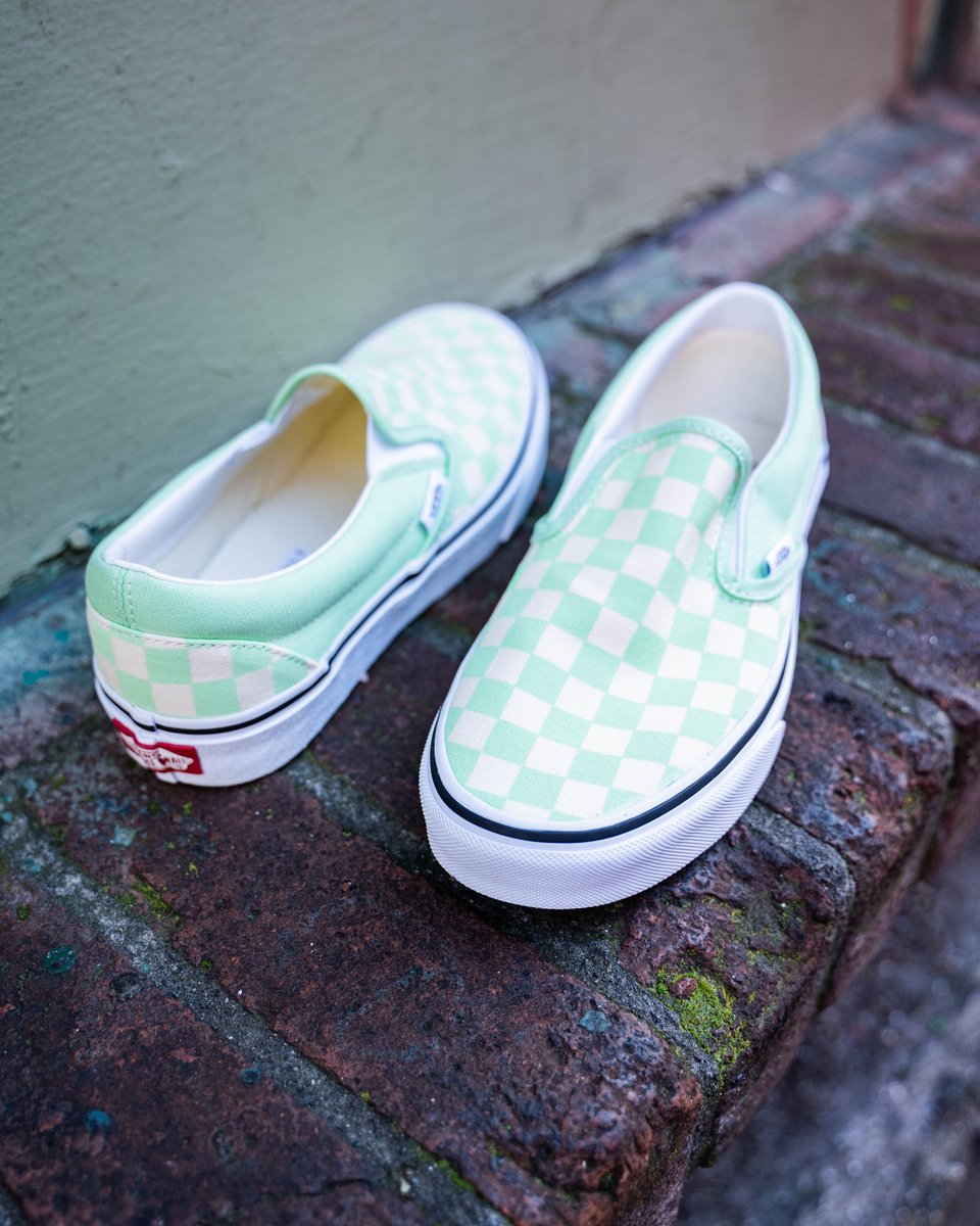 Baggins Shoes tweet media