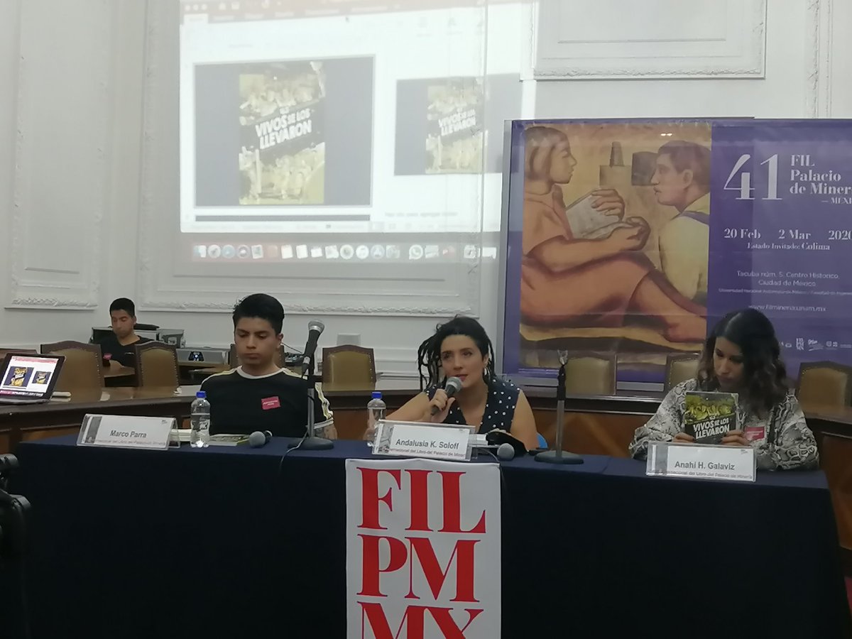 gladys_rn's tweet photo. En la presentación de la novela gráfica Vivos de los llevaron, de @Andalalucha. Bravísimo. Saludos. Gracias por compartir! #FILPMMX https://t.co/bOvqXHOLjj