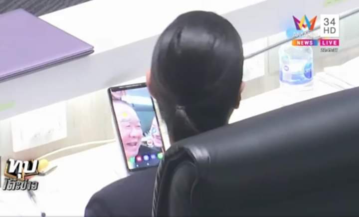Nxeq5's tweet photo. นอกเรื่องเเปปตั้งทำไมเเอบรักหรอ55555555555 #อภิปรายไม่ใว้วางใจรัฐบาล https://t.co/2YjGHKvEQp