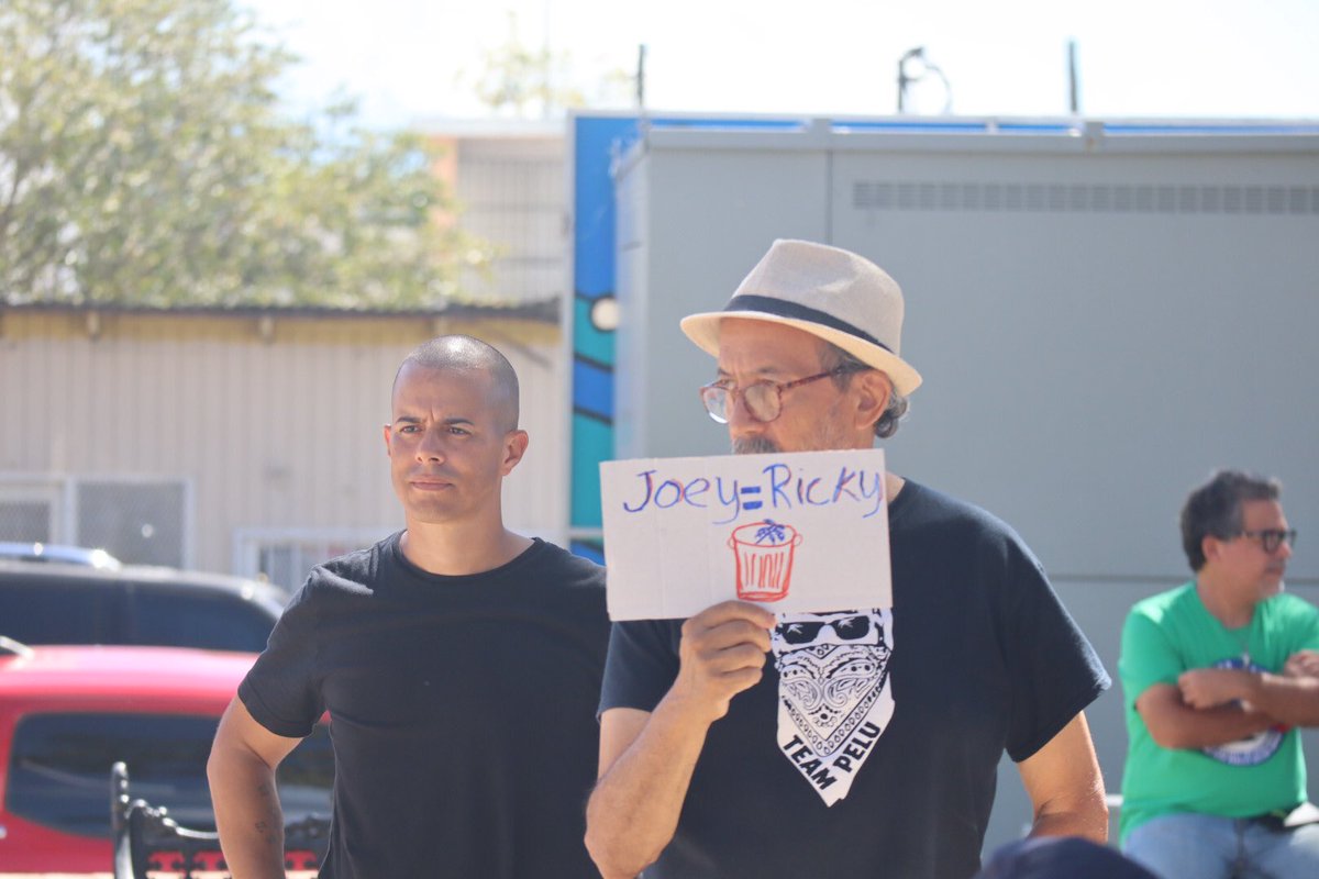 fortunopip's tweet photo. Hoy en la marcha contra la juramentacion de Joey Meléndez en Fajardo https://t.co/rGAmOQTuG2