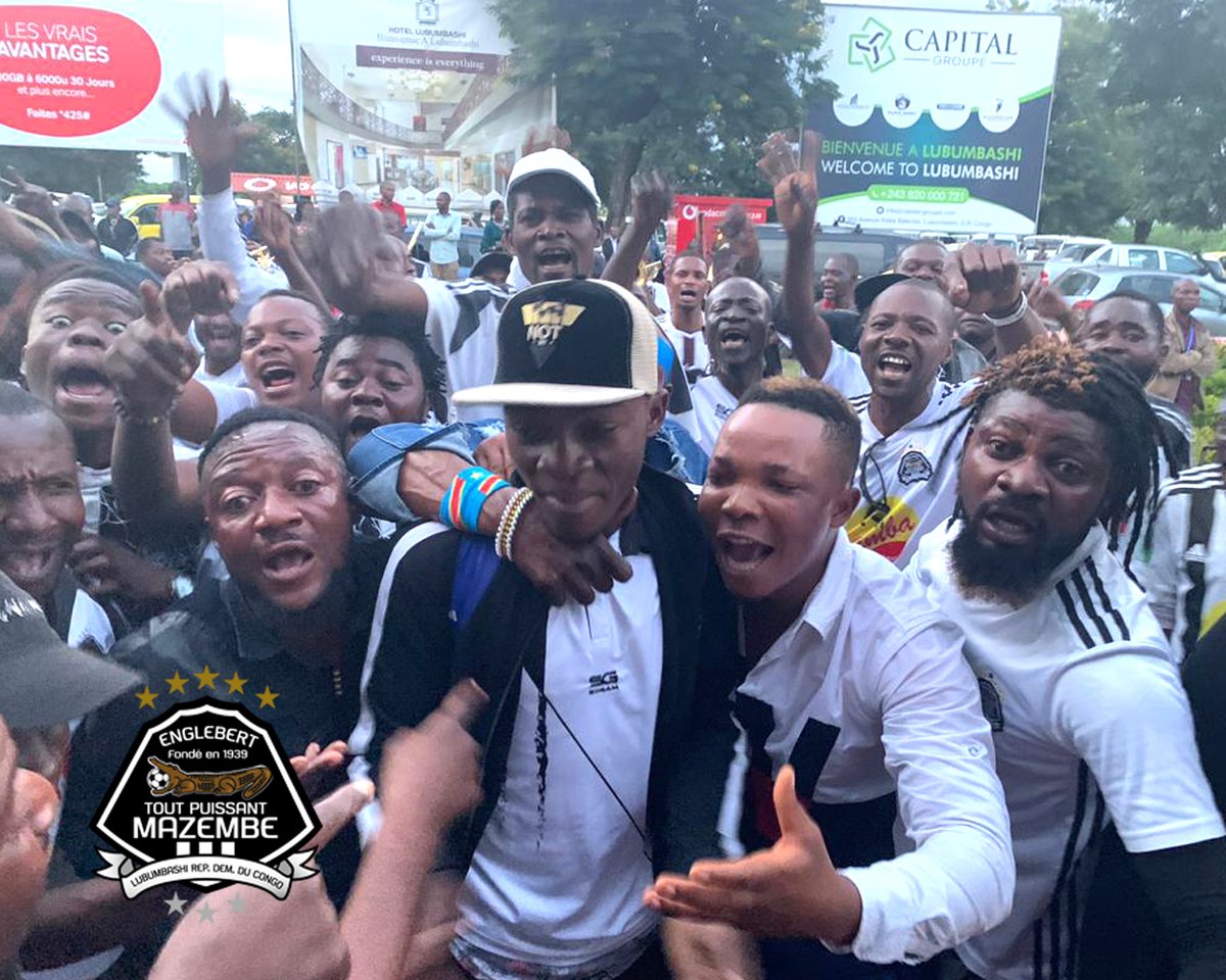 TPMazembe's tweet photo. 1 mars 2020
LA REMONTADA, LES #BADIANGWENAS Y CROIENT
Des centaines de supporteurs ont accueilli les Corbeaux
#TOTALCAFCL #RCATPM #TPMRCA
https://t.co/oWxUy428pr https://t.co/smI9JXIAhR
