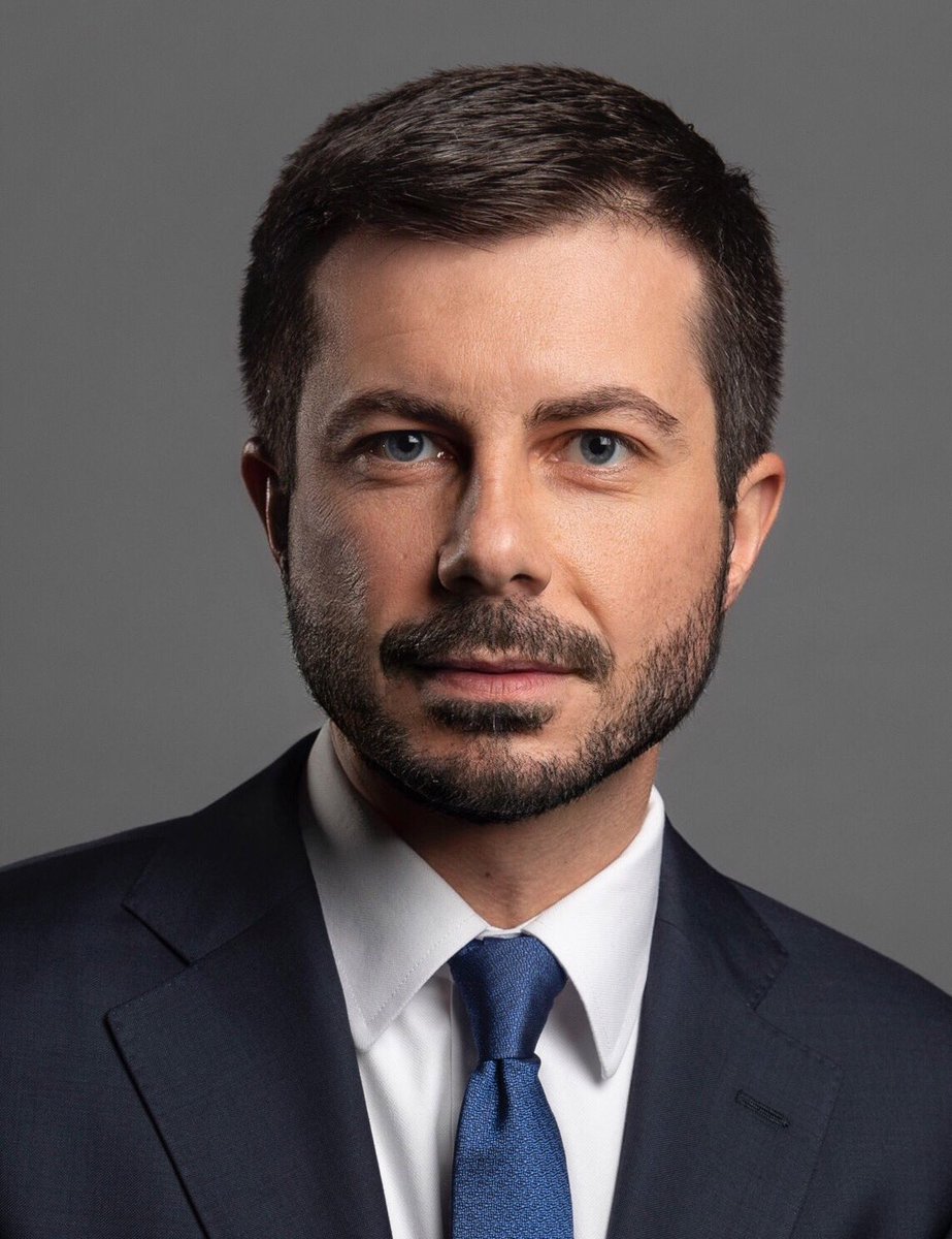 eilatan82's tweet photo. Pete will be back in 4 years with a beard and ready to be our president. Different look, same goal to bring us all together and make our country a better place. โค
#BeardedButtigieg
#pete2024
#In4yearsFromNow https://t.co/te3PPocDTB