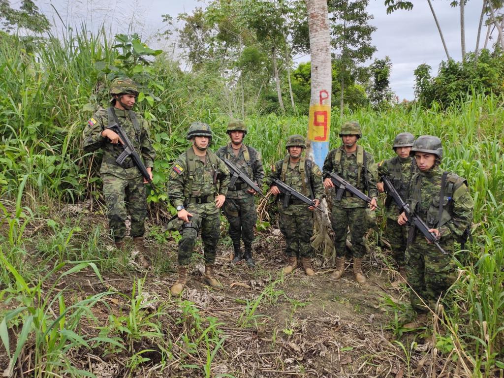 httpspbstwimgcommediaESEj_p6WoAIInI5formatjpgnamemedium