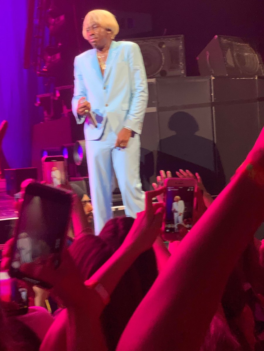 itsOddFuture's tweet photo. someone flashed their boobs at Tyler, The Creator while he was performing and this was his reaction 😂😂 https://t.co/pIRsmuNDto
