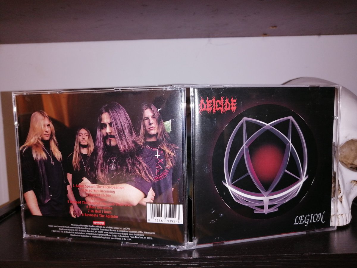 cvidal_EstuansI's tweet photo. #UnDiaComoHoy 1 de marzo de 1992 #Deicide libera su álbum #Legion con R/C Records
Grabado en #Morrisound Recs Tampa Florida. E y M por Scott Burns. Masterizado por Mike Fuller at Fullersound, Miami Florida. Produced by Deicide. #Trifixion design by Glen Benton https://t.co/0KFXAxgRR5