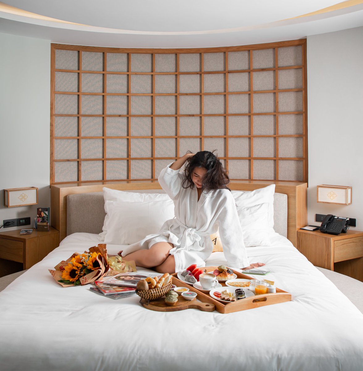 SalaBeach's tweet photo. Make the Women’s Day special with SALA Suite Package! 🌹
Only 3,990,000 NET, indulge yourself with the most swanky experiences at SALA DANANG BEACH HOTEL
Read more at https://t.co/EOD18MW6NQ
Schedule your vacation now ⬇
#sala #danang #beachhotel #salasuite #womensday https://t.co/996gOuuGU6