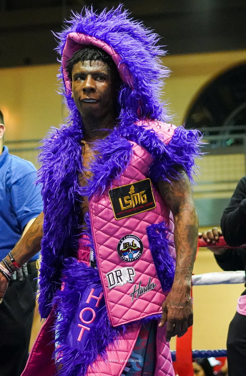 lsmgllc's tweet image. Last Supper Music Group (LSMG) is more than a record label 🙌🏾 Proud to be an official sponsor to @maybaxh_hot aka #HotRod 🥊 Here are some shots from the fight last night!!!! #Boxing #AtlantaBoxing #ATL #LSMG