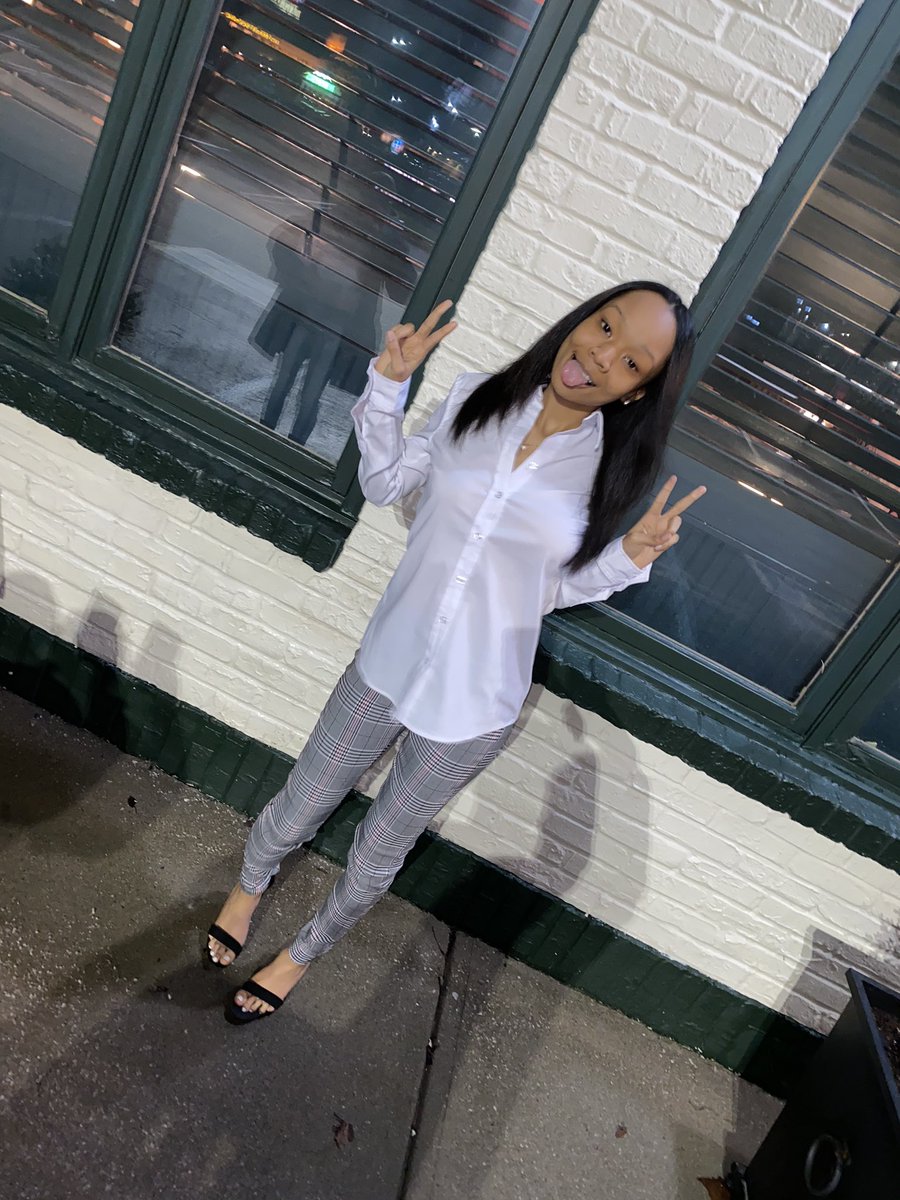iamarilashae's tweet photo. heaven sent, she ain’t nothin’ like them girls I met🖤 #happyeighteenth https://t.co/WtkcWJ2peW