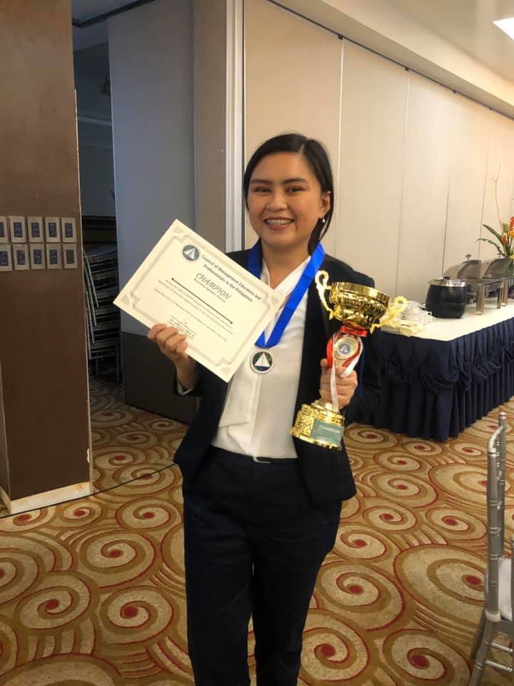 SPU_Iloilo's tweet photo. Congratulations Shane Anne Evangelista- College of Business and Information Technology ⚜️⚜️⚜️
CHAMPION, Business Spoken Poetry
During the 24th COMEPP Regional Conference
Feb. 21,2020 held at Goldberry Lite Hotel, Iloilo City
#paulinianako #tatakpaulinian ⚜️⚜️⚜️ https://t.co/HbvC4hHPPO