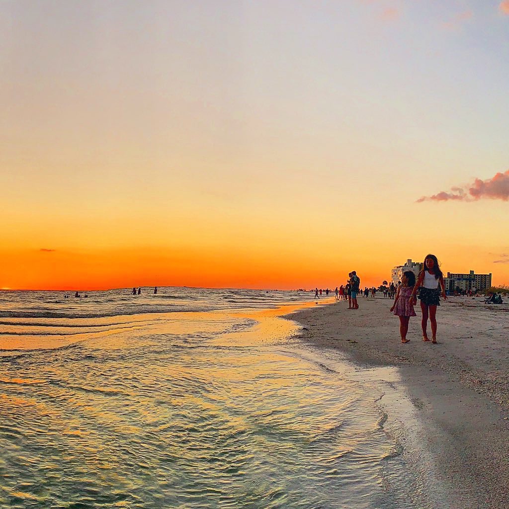 martinoracing's tweet photo. #SaltLifeSunday 🌅 St. Pete Beach, Florida 2019... 

@RealSaltLife @VISITFLORIDA @StPeteFL @PinellasCoNews 

#StPete #FLA #VisitFlorida #Sunset #SaltLife #StaySalty #LiveSalty #TeamSaltLife https://t.co/Dm9RuOmtaf