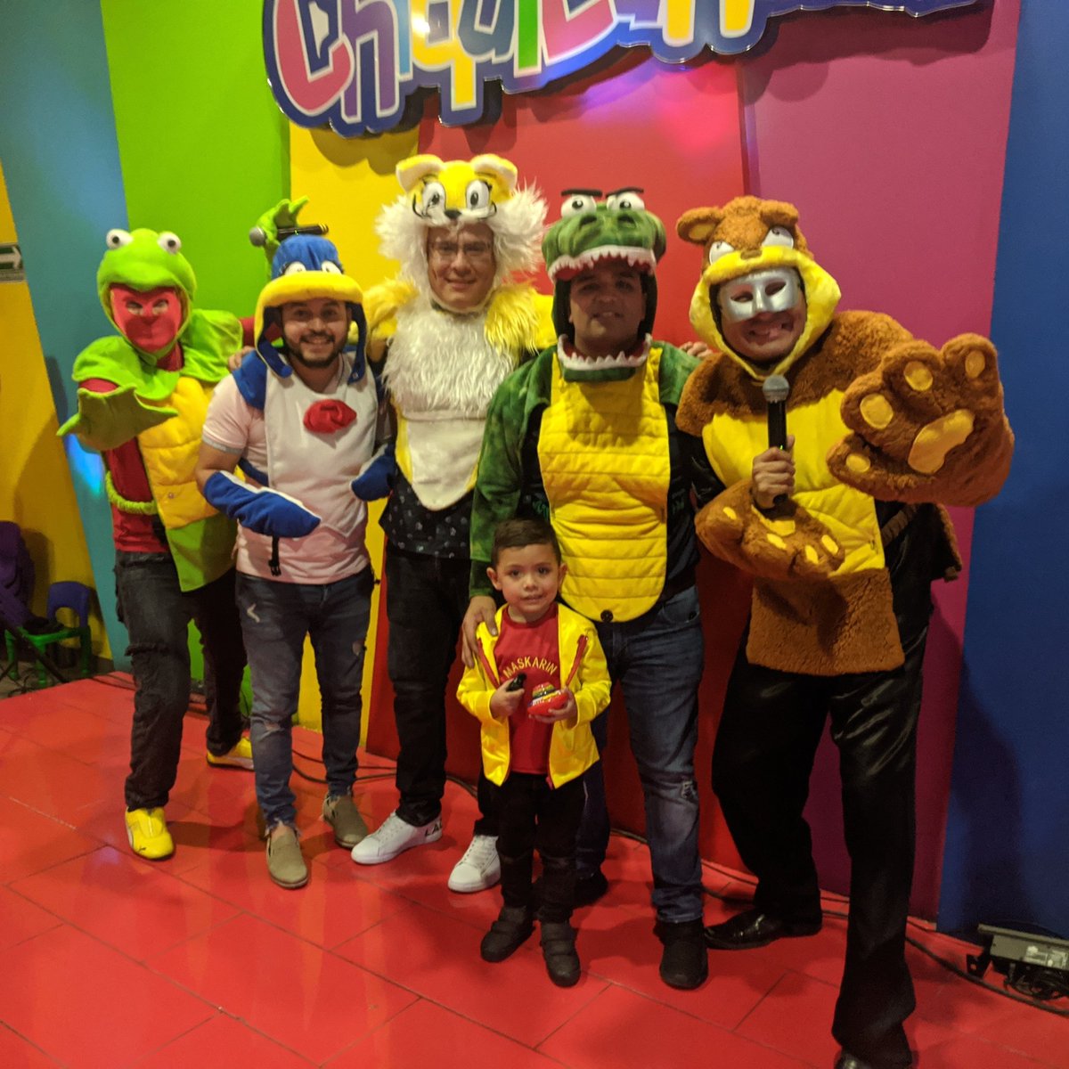 El Manito de la Tele tweet media