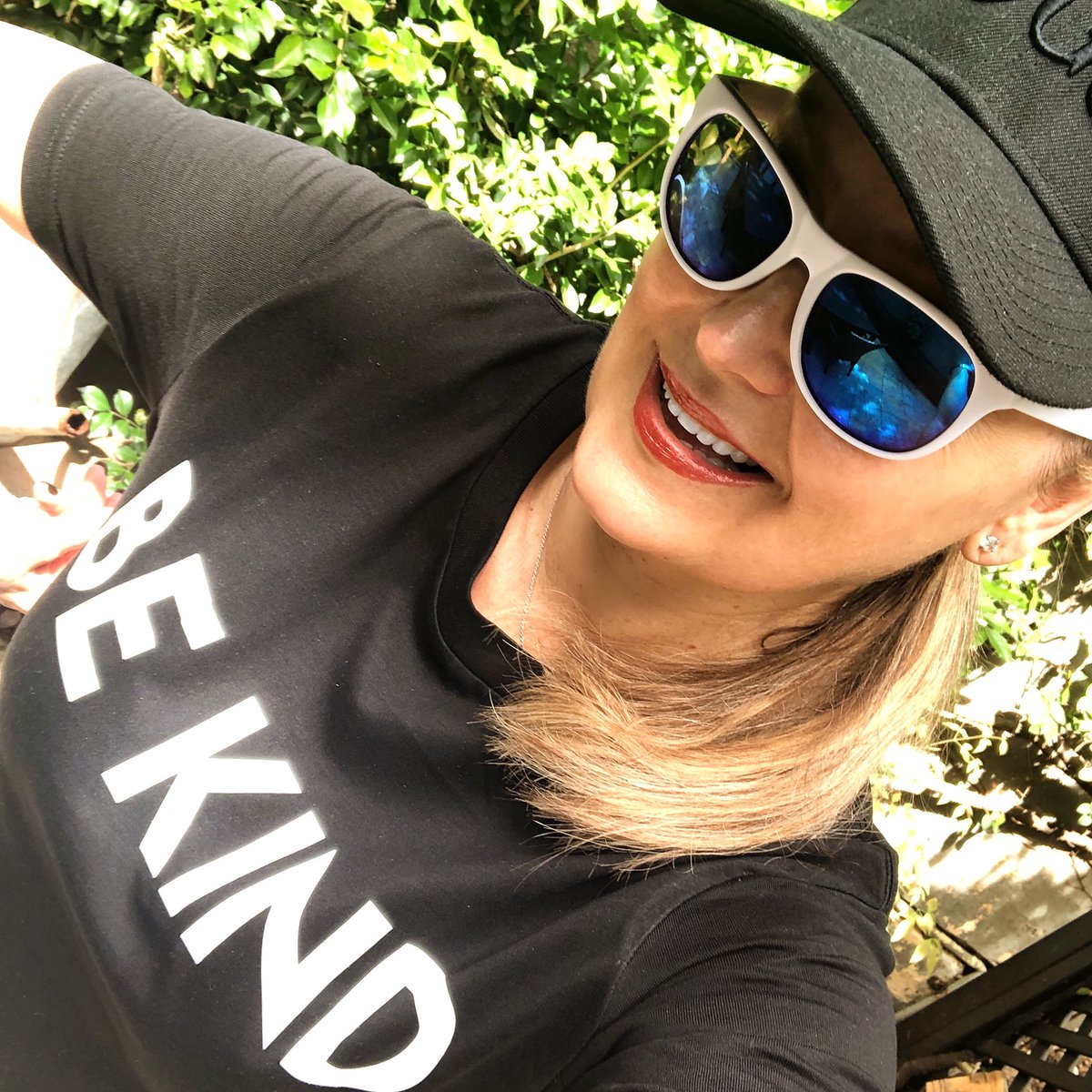 melissahoyer's tweet photo. It’s a big, trying, crazy world out there w. kindness not always a major player. So - as we all like to support good initiatives - you can buy these T’s via Kind Is Cool site #standinguptothebullies #kindiscool - money raised going to @BullyZero 👌👌 #BullyingMustStop #bullyzero https://t.co/G0JjP9k6kb