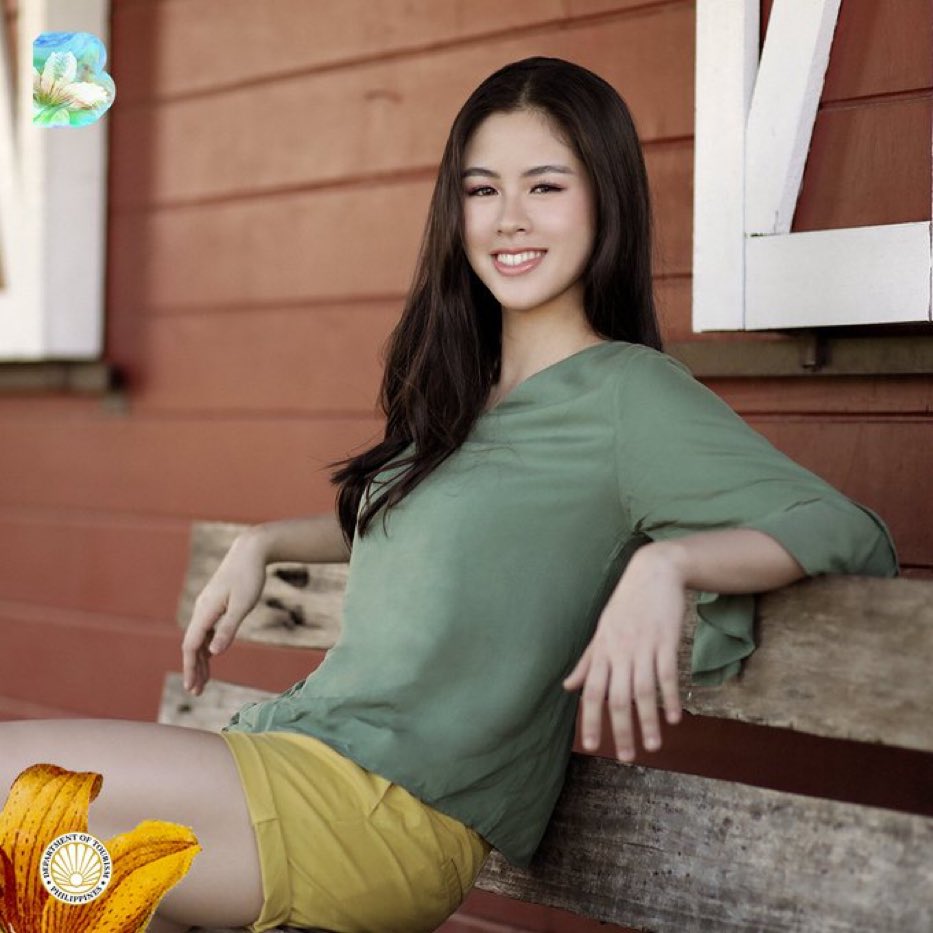 #BENCHSummer2020 campaign featuring @KissesDelavin. 

G: instagram.com/p/B9N0gMXqlpH/…
FB: facebook.com/40754751250/po…

@KissesDelavin 

#KissesDelavin 
#Kissables