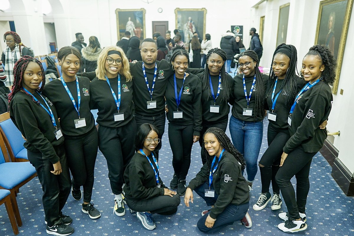 UoNChangeAgents's tweet photo. Late to upload, but it was great to see the incredible @UoNACMN organised Journeys to Success event last week. It has been amazing to see their society go from strength to strength #journeystosuccess https://t.co/hQ2EMvWc0R