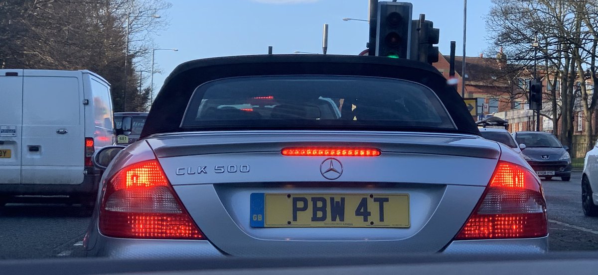 Lease4wheels's tweet photo. Daughter spotted a Unicorn sat in traffic this morning, absolutely immaculate condition. 💪🏼 #CLK500 @AutoPap @ASBader86 @MercedesBenzUK https://t.co/HpCTQG6FDv