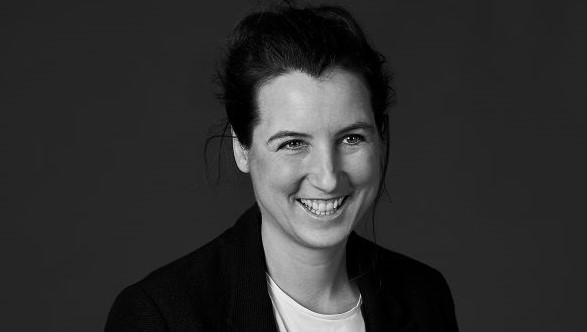 combine_Consult's tweet photo. Zum 1. März gab es einen Wechsel in der Geschäftsführung von combine design: Norman Romeike, bislang Geschäftsführer, hat das Unternehmen verlassen und an Dr. Laura Kienbaum, bisher Creative Director bei combine design, übergeben. Infos in unserem Blog: https://t.co/X8aPXGER67 https://t.co/9YbCy1ftWn
