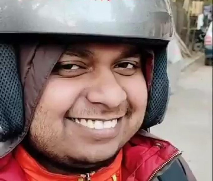 MyPrivateJob's tweet photo. When you are staying late at the office to impress your boss for good Appraisal. 

Boss: https://t.co/BymGJ67KM6