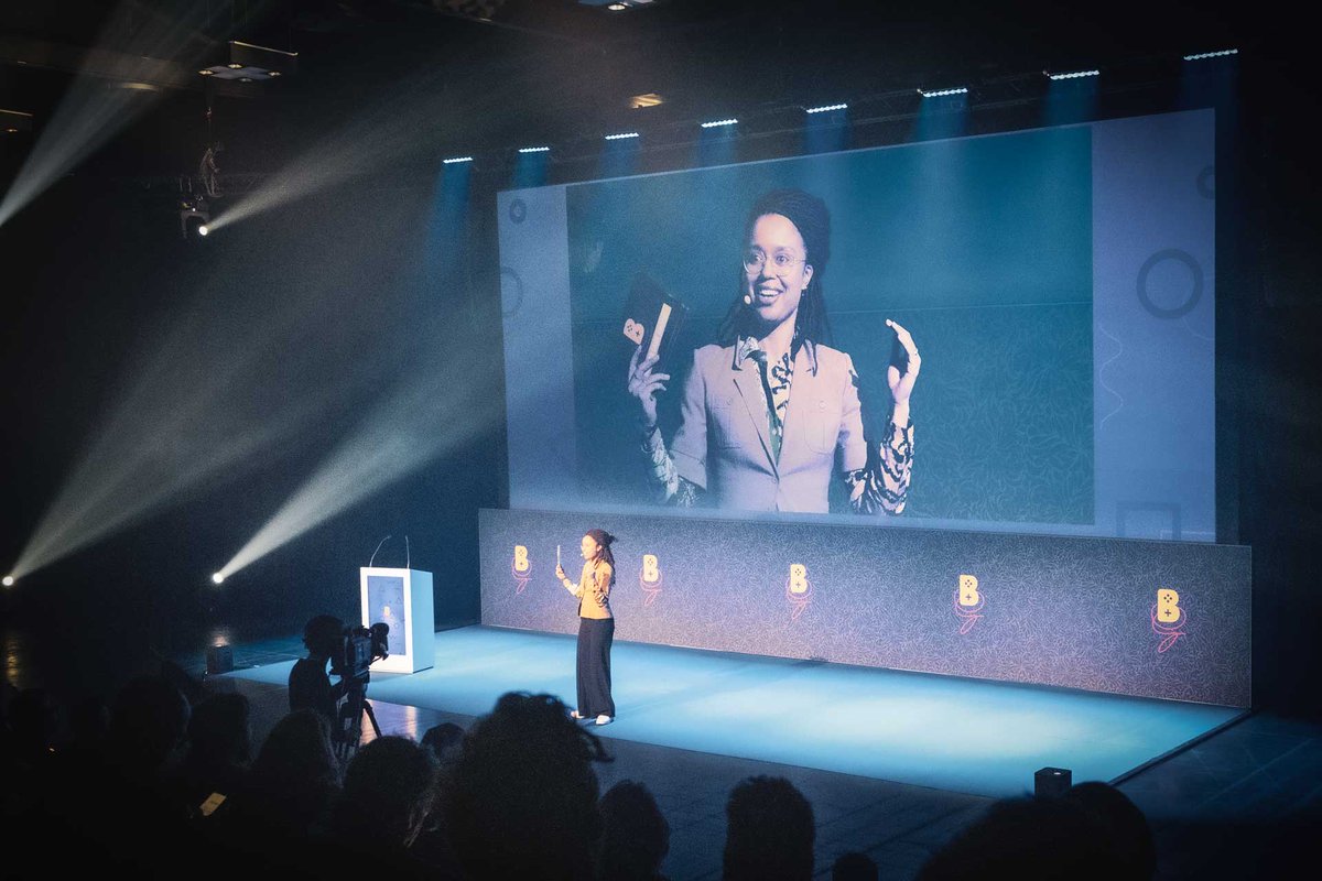 bluemoon_av's tweet photo. 2 weeks ago we provided all sound, light & video for the 1UP Conference & Expo in Kortrijk Xpo. For the second time Cronos Interactive organised three days of pure gaming madness for both professionals and gamers of all ages. #1UPconference #BlueMoon #AVsupport https://t.co/icvtw42TBf