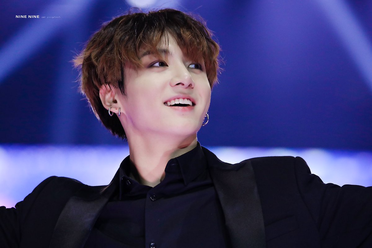 𝗡𝗶𝗻𝗲 나인 tweet media