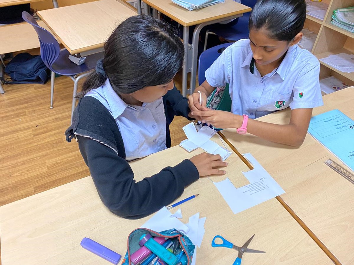 DIA_Math's tweet photo. Mathematical exploration on shapes! https://t.co/EfkzCVY100