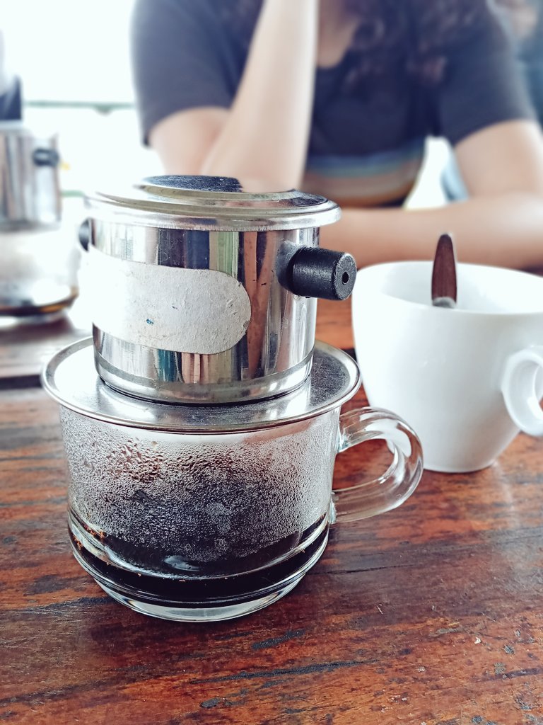 wanderinggannet's tweet photo. Today in Da Lat, Vietnam, I tried weasel coffee and it was absolutely delicious! ☕ https://t.co/2Y3o12X9HG