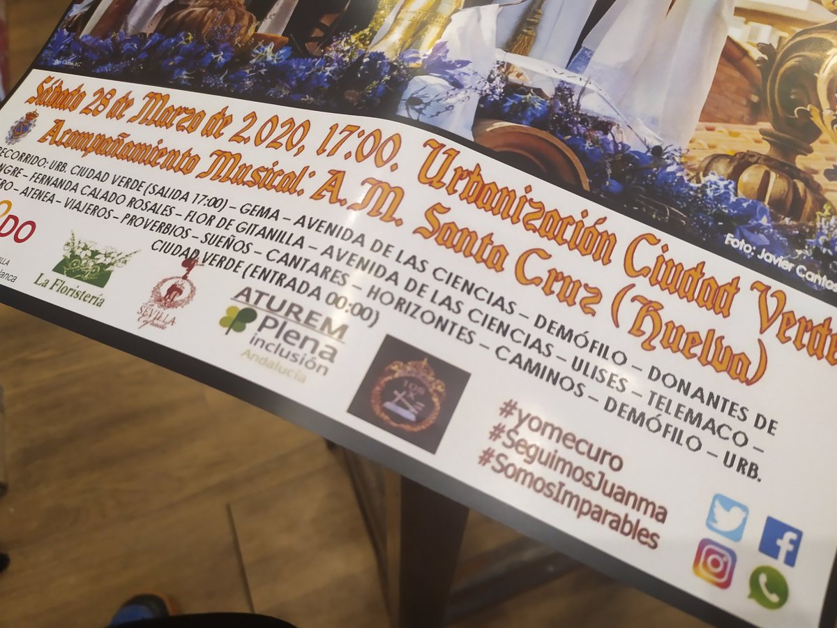 juanmadiaz's tweet photo. Bajo a desayunar a mi club social y me encuentro con esta sorpresa. Mis hashtag #yomecuro #SeguimosJuanma #SomosImparables en el cartel de la salida procesional de Amor y Bondad de Sevilla Este. Gran detalle. Muchas gracias, amigos de @amor_bondad https://t.co/gmFM8Ksw4u
